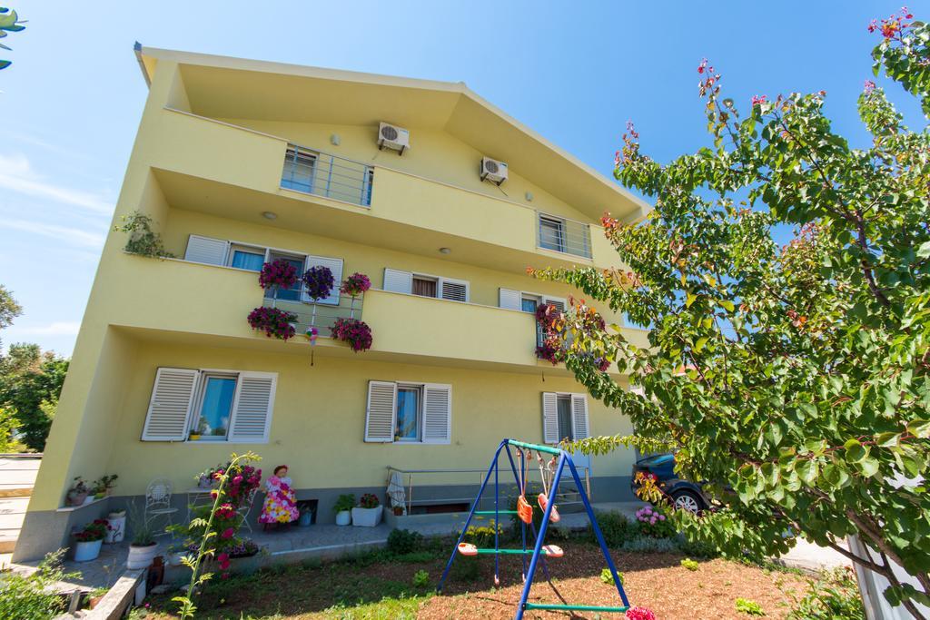 Apartments Petra Трогир Екстериор снимка