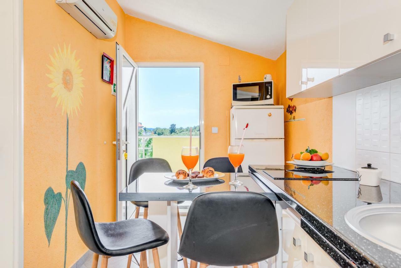 Apartments Petra Трогир Екстериор снимка