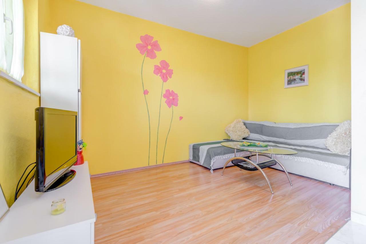 Apartments Petra Трогир Екстериор снимка