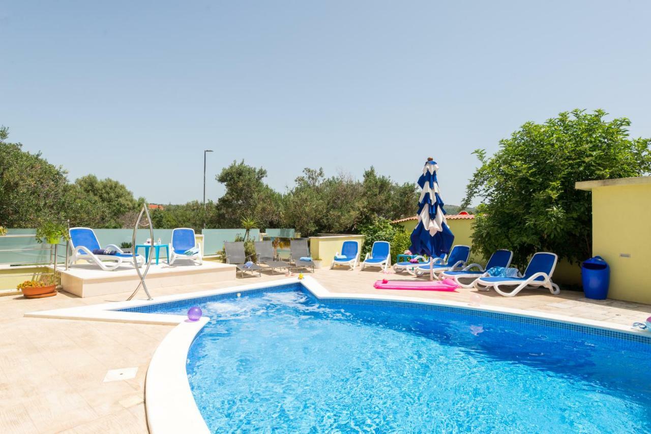 Apartments Petra Трогир Екстериор снимка