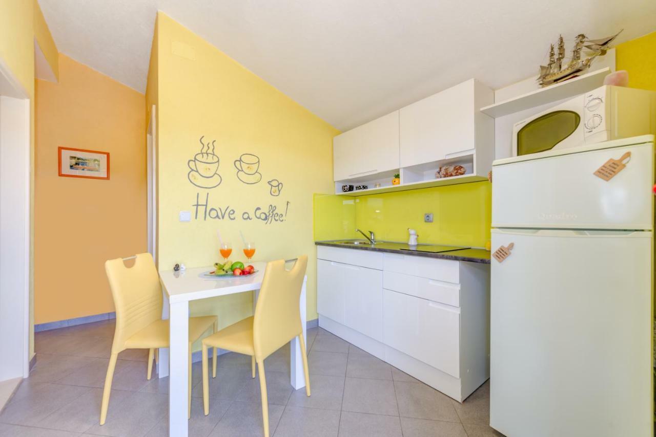 Apartments Petra Трогир Екстериор снимка
