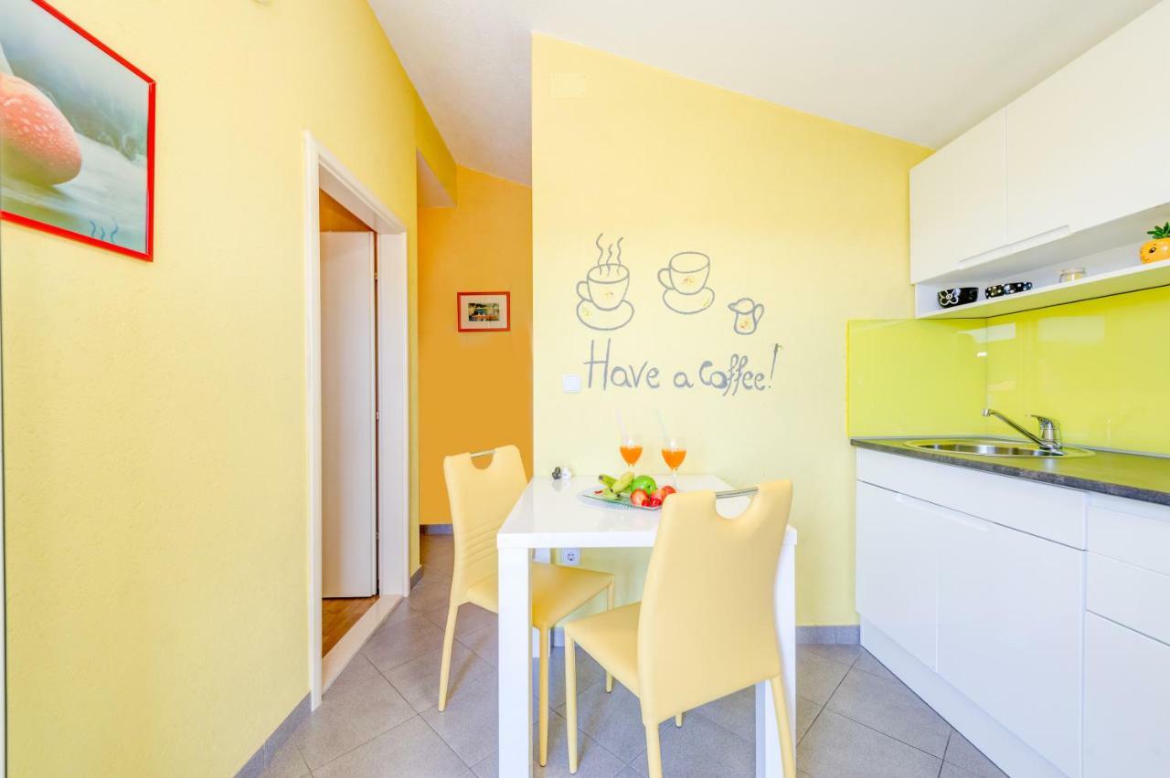 Apartments Petra Трогир Екстериор снимка